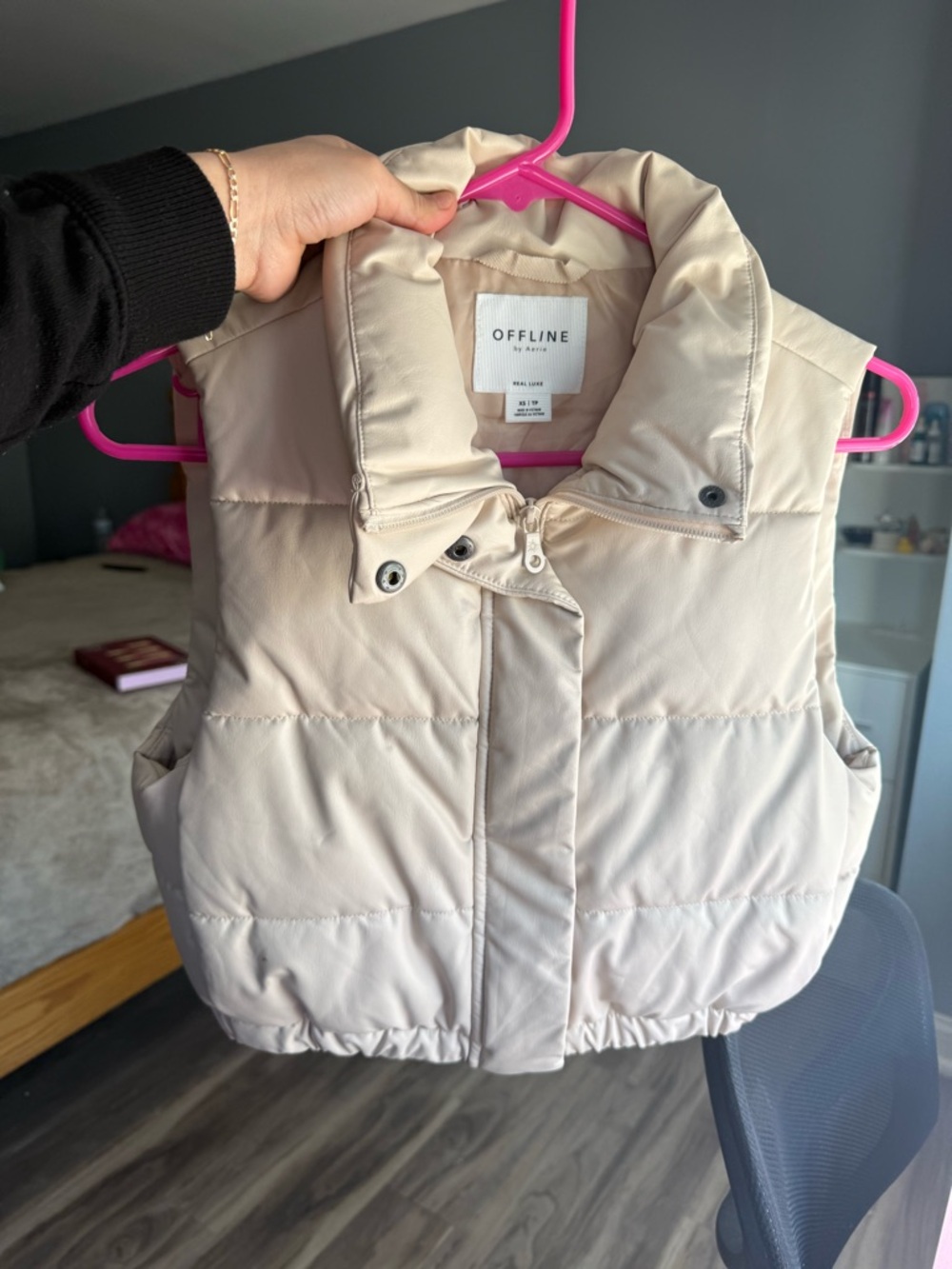 aerie Cream Puffer Vest